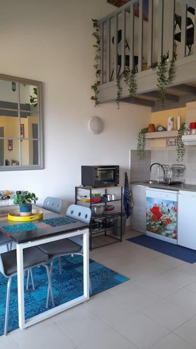 Coquet Duplex En Residence Avec Piscine La Croix-Valmer Luaran gambar
